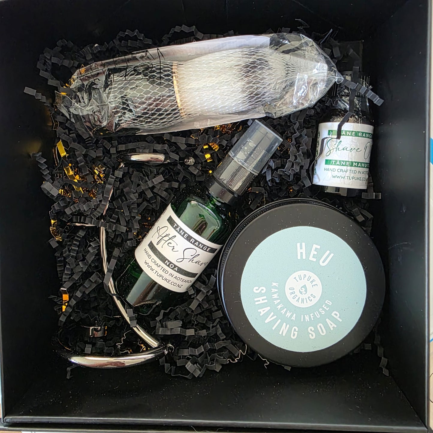 Tāne (Men's) Shaving Pack